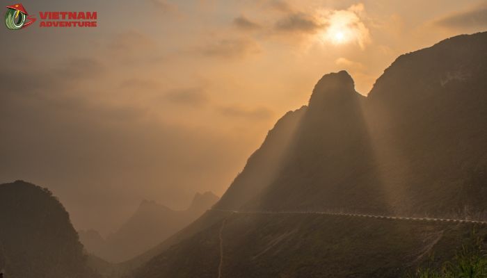 Sunset at Ma Pi Leng Pass