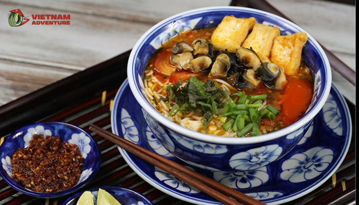 A bowl of snail vermicelli attracts diners