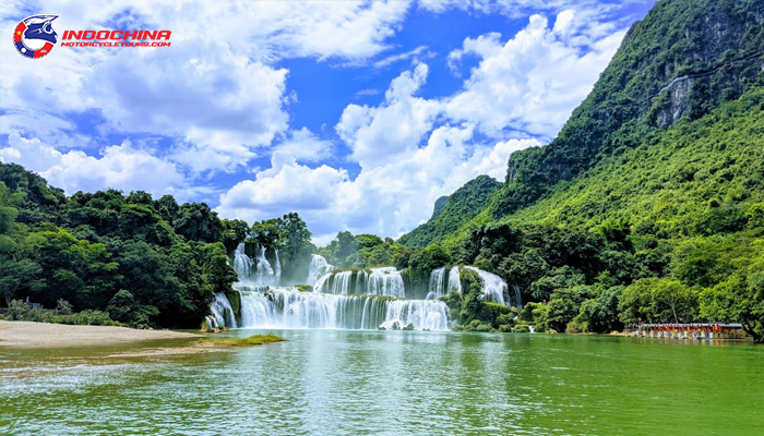 Exploring the rivers and mountains at Ban Gioc waterfall is a wonderful experience