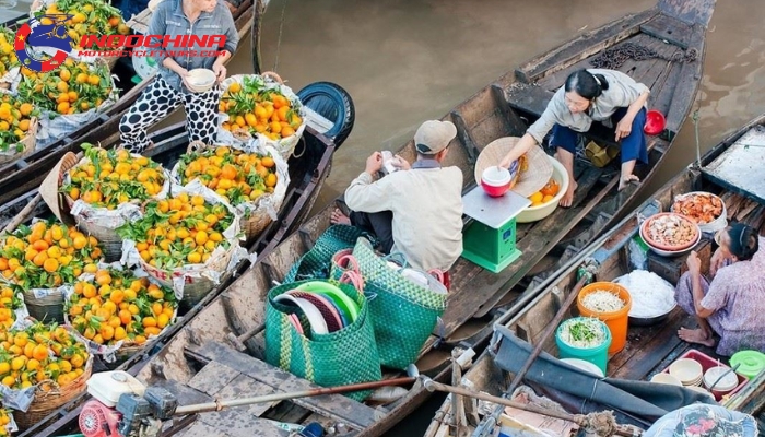 Experience the Delta’s floating market