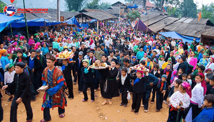 Interesting performances at the festival part of the Love Market