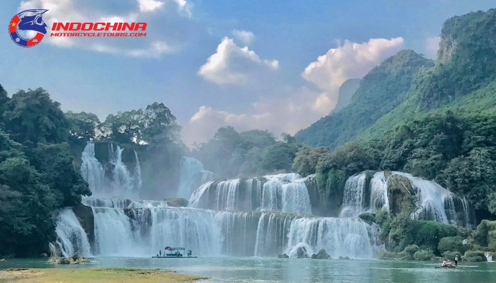 Discover essential tips for an unforgettable visit to Ban Gioc Waterfall.
