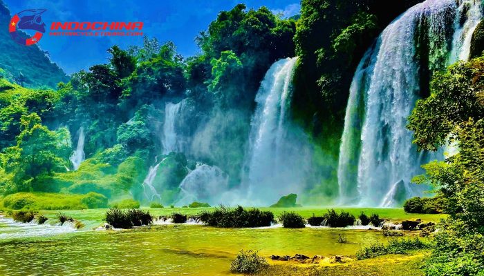 Ban Gioc is one of the largest waterfalls in Southeast Asia