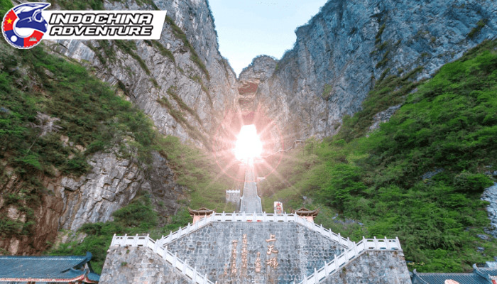 Capture the beauty of O Qui Ho from this perfect vantage point.