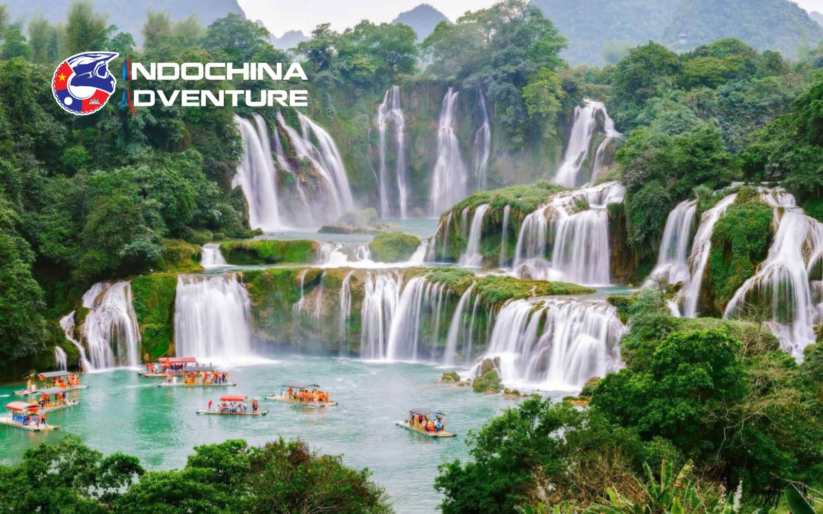 Ban Gioc Waterfall from December to January with a peaceful atmosphere and gentle mist