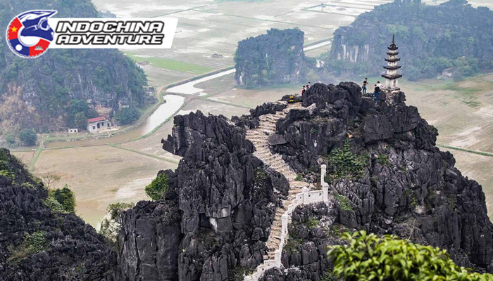 Hang Mua Peak is in many“Ninh Binh what to see” search results