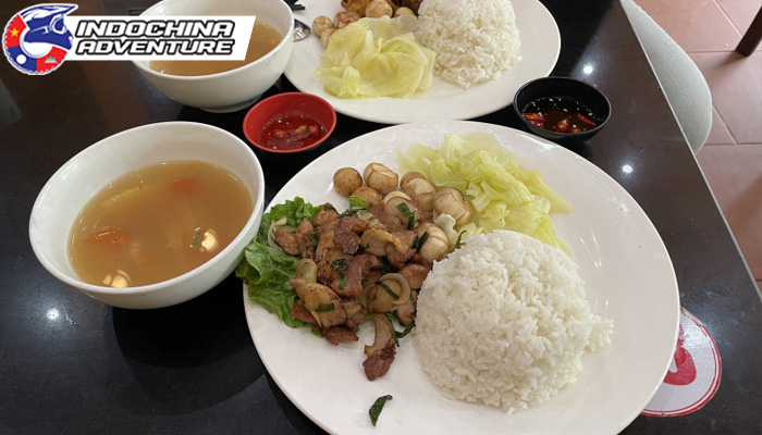 Huong Vi Clay Pot Rice has many different types of clay pot rice to choose from