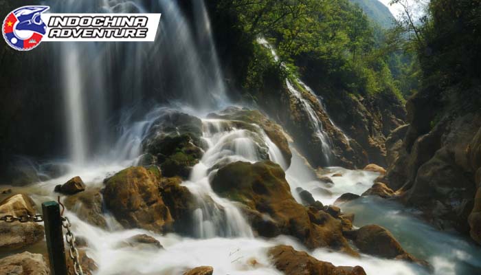 Discover the legendary waterfall of Sapa