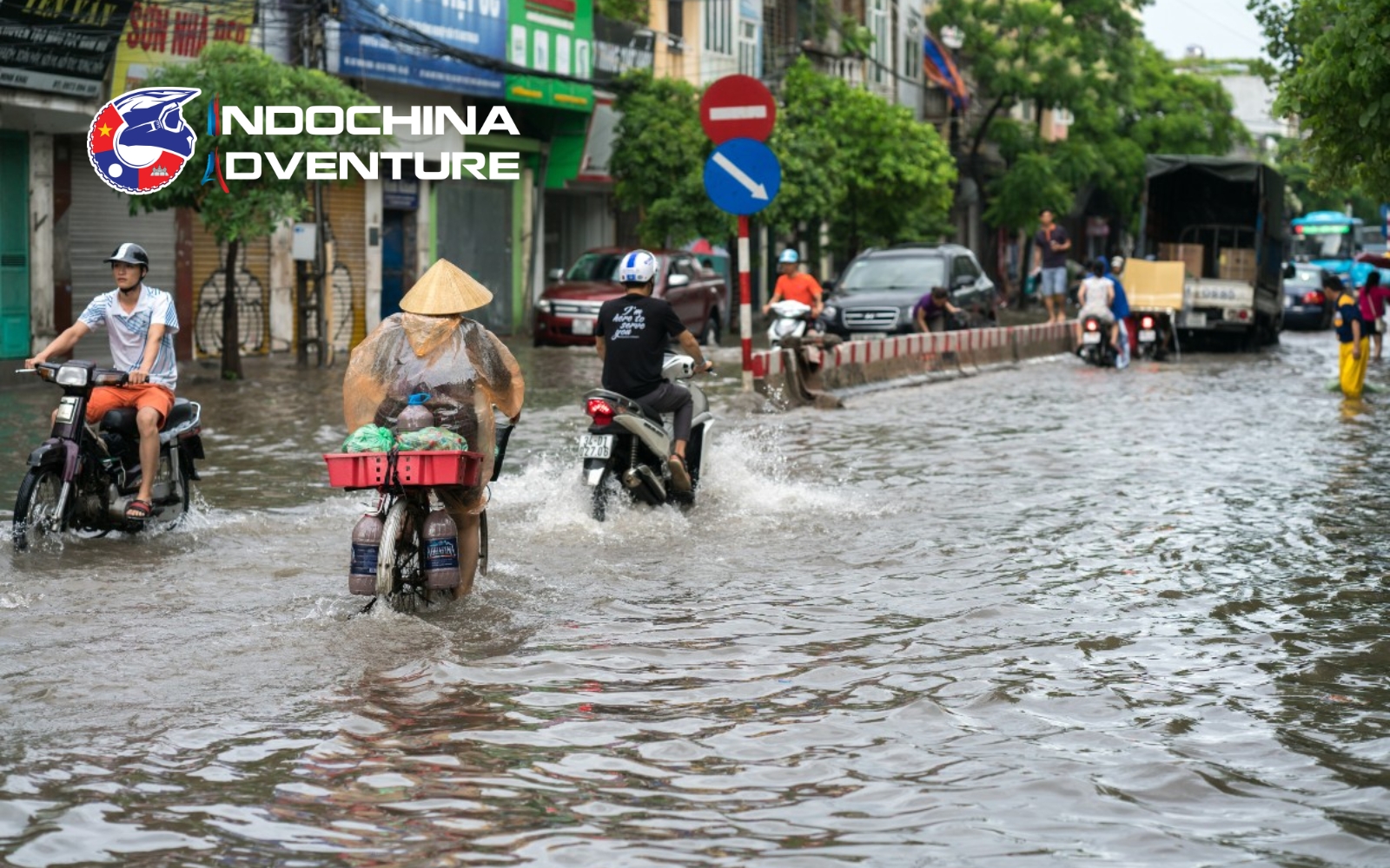Navigate Hanoi’s rainy season with tips for a hassle-free trip