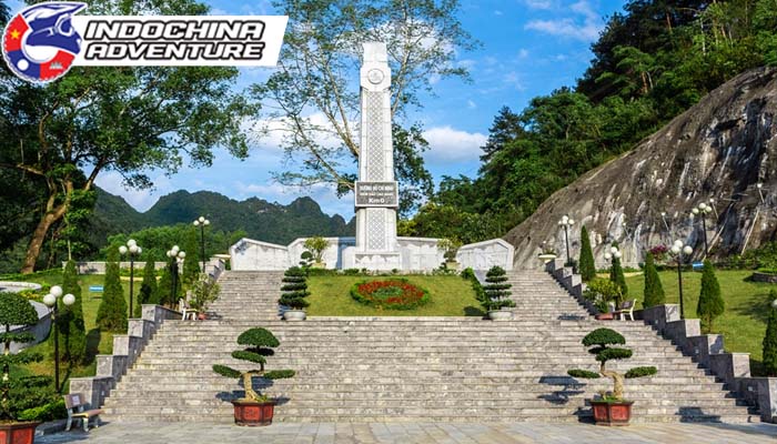Pác Bó Museum was established at the location where Hồ Chí Minh initiated his revolution