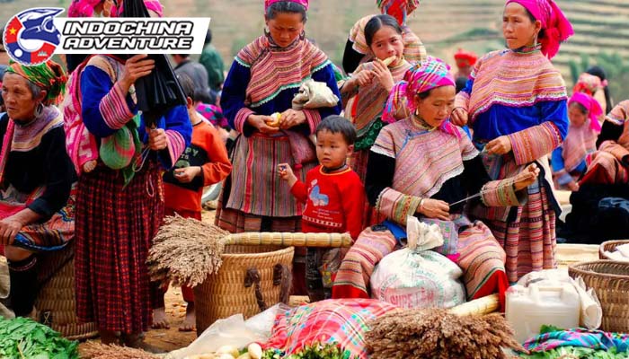 Lively Sapa Market