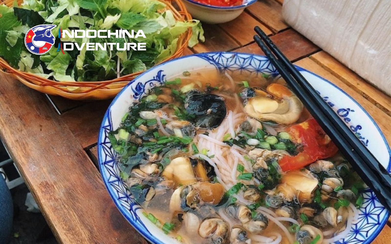 A bowl of snail vermicelli attracts diners
