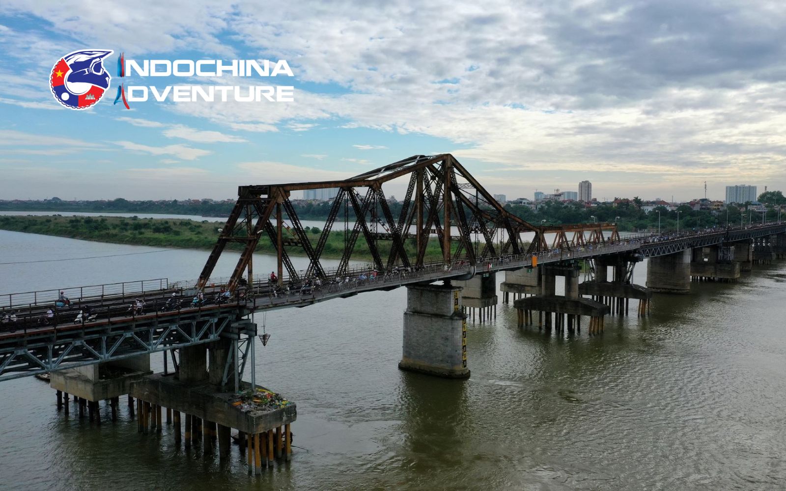 Long Bien Bridge – taking photos on this historic bridge is a unique thing to do in Hanoi