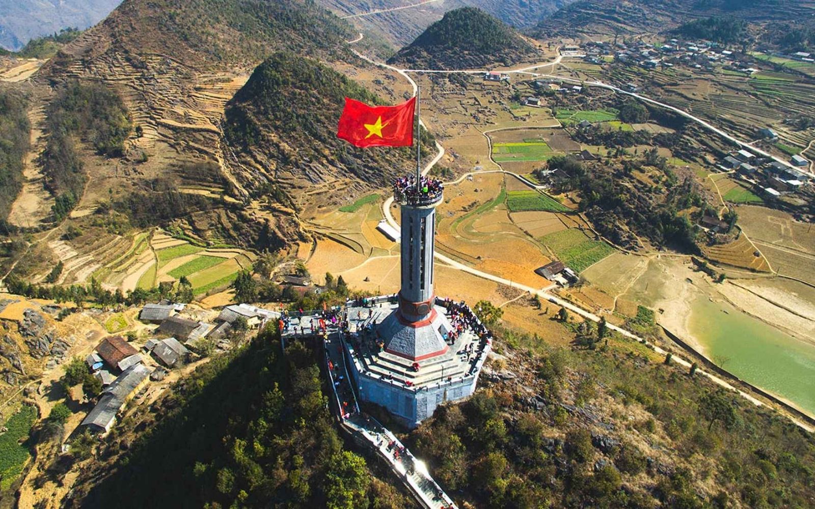 Visit Lung Cu Flag Tower and gaze over the farthest reaches of Vietnam