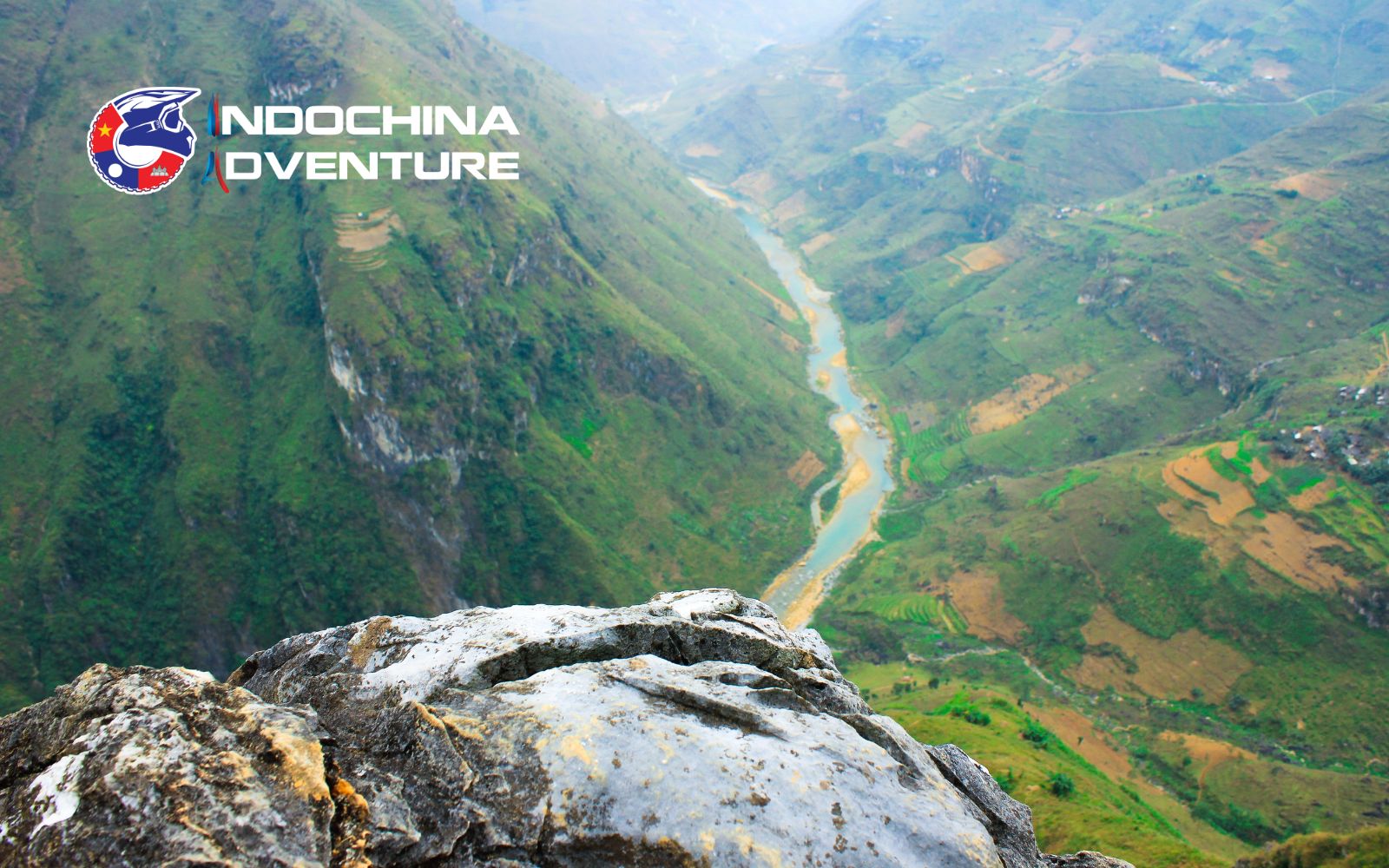 When is the best time to visit Ma Pi Leng Pass?