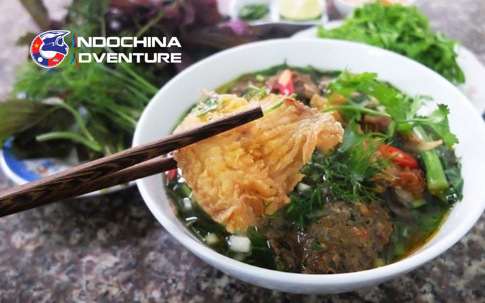 Diners will surely love this rice noodle soup with crispy tilapia dish
