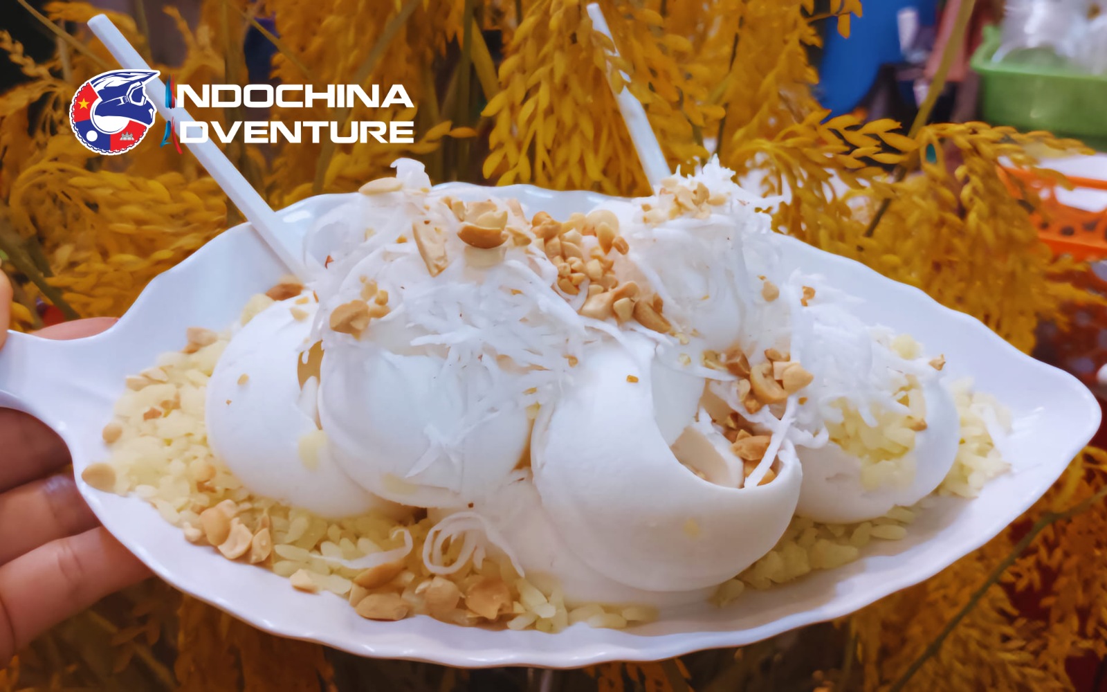 Take a scoop of ice cream at Thanh Hang will make the visitor remember forever