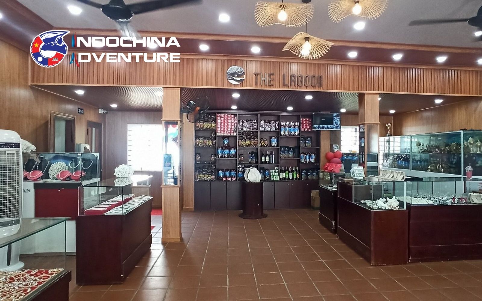 Peaceful lunch spot by the water, ideal for motorbike riders Peaceful lunch spot by the water, ideal for motorbike riders