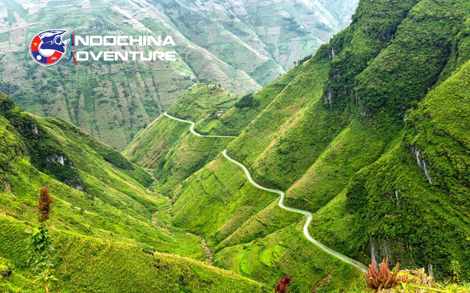 A legendary pass offering the most spectacular mountain views Ma Pi Leng Pass - Famous tourist attractions in Meo Vac loop