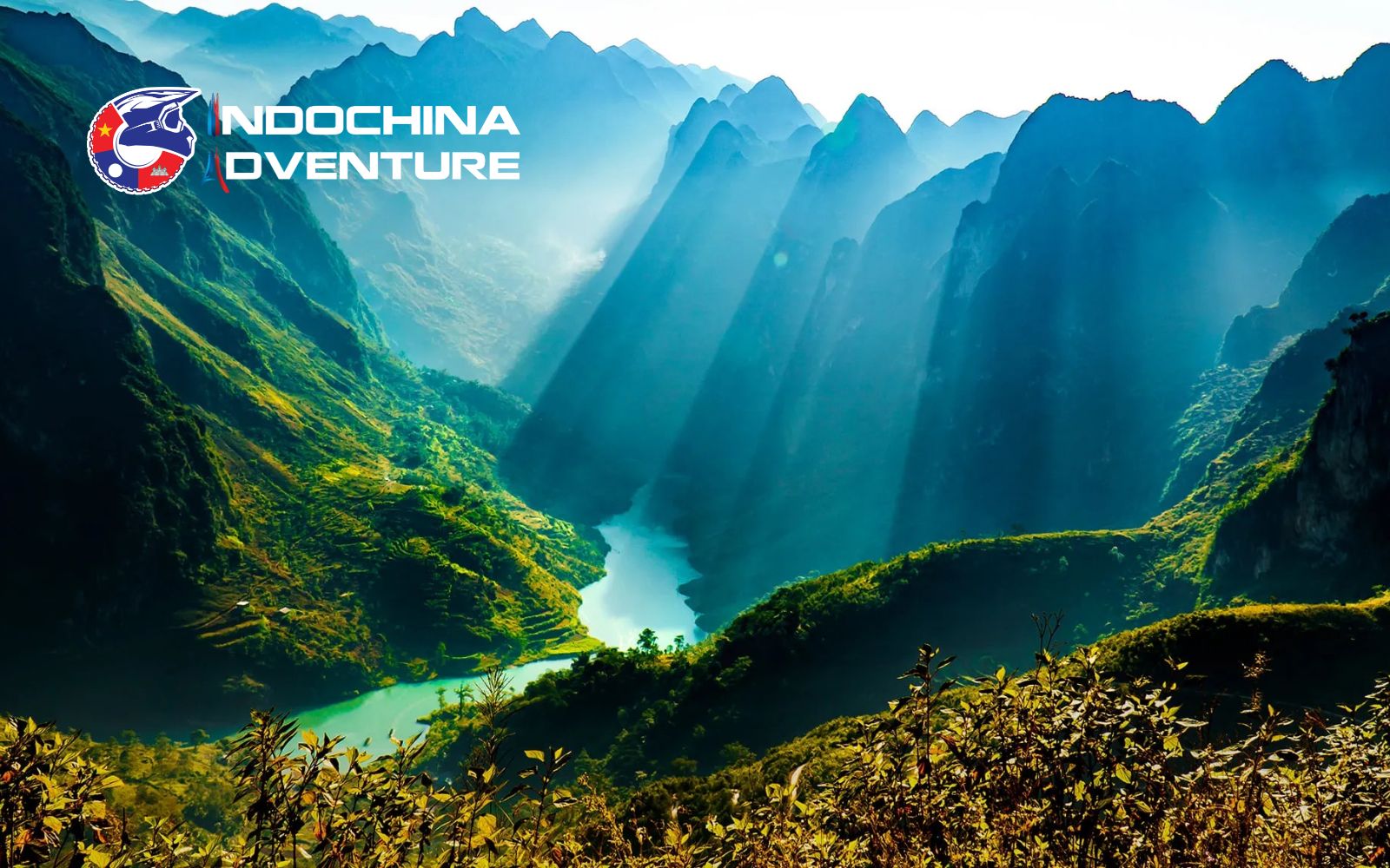 Witness the dramatic cliffs and immense depth of Southeast Asia’s deepest canyon Tu San Canyon - Must-visit spots in Ma Pi Leng Pass