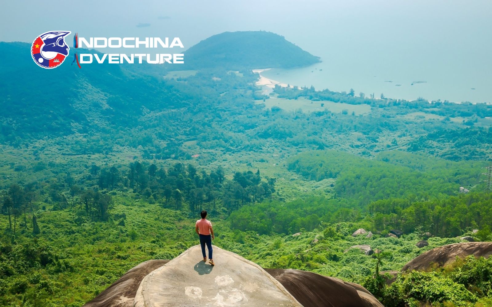 Turtle Rock viewpoint, one of the best places to visit in Hai Van Pass Vietnam