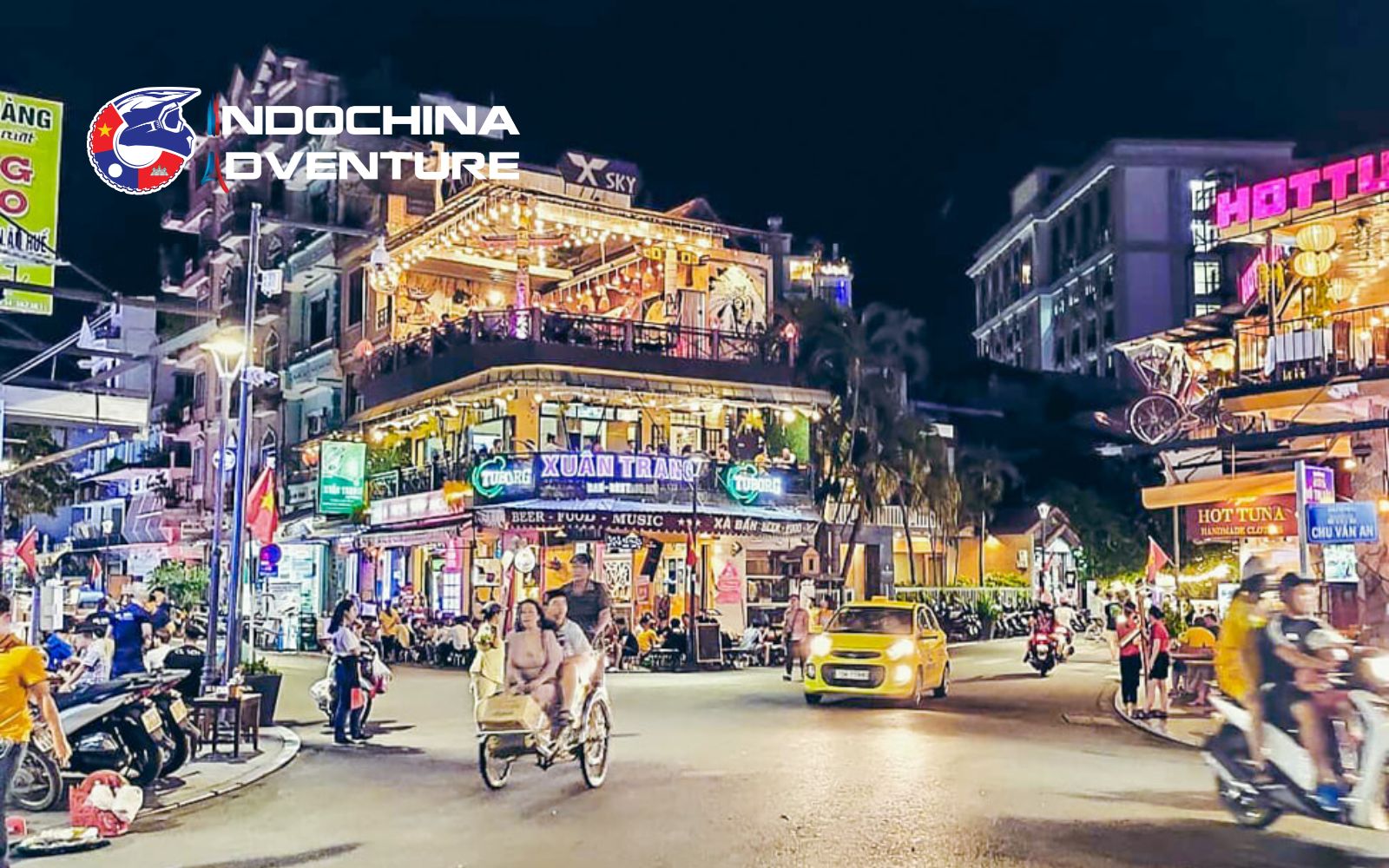 Nguyen Dinh Chieu Hue night walking market along the Perfume River