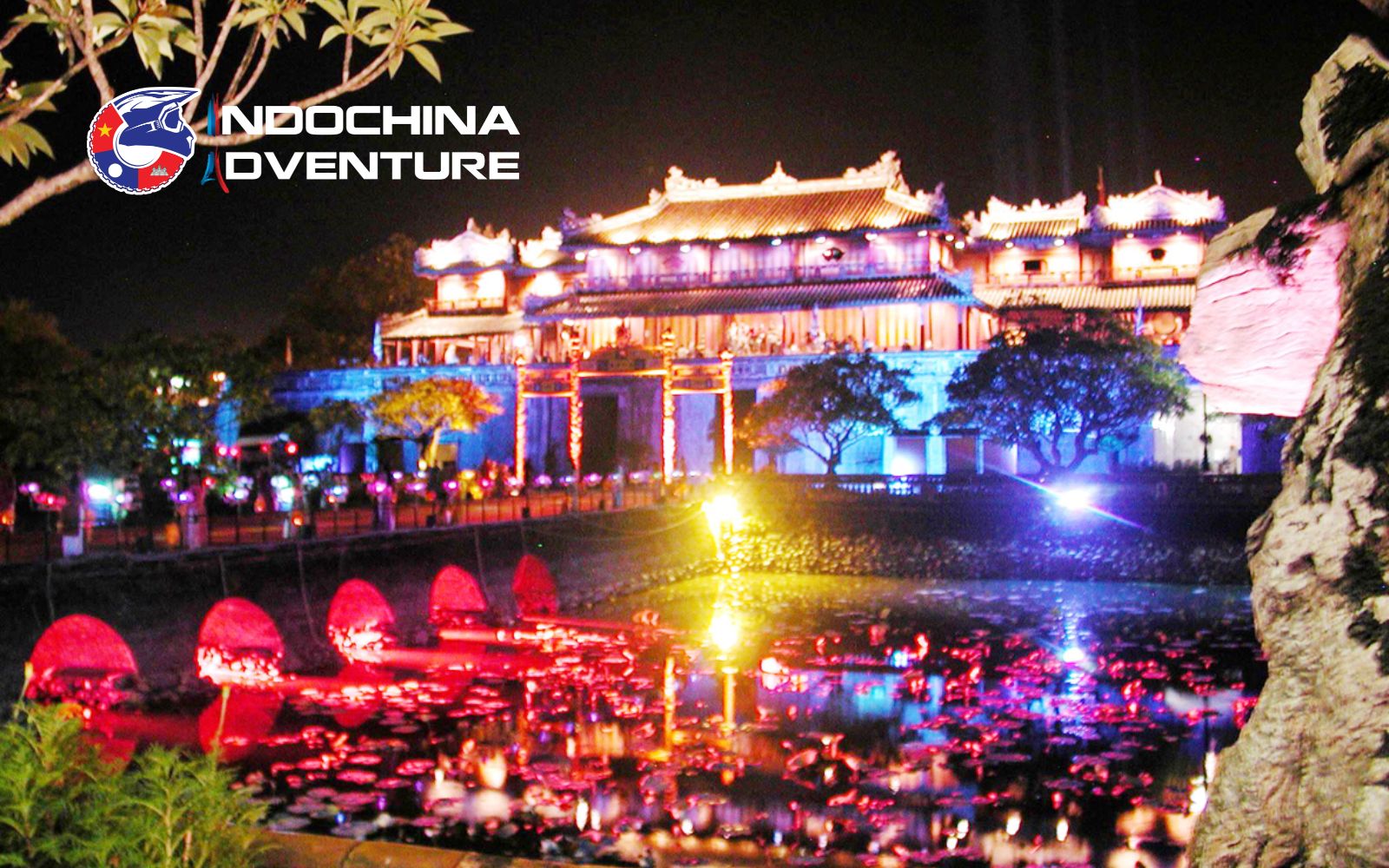 Tips when visit Hue night market food