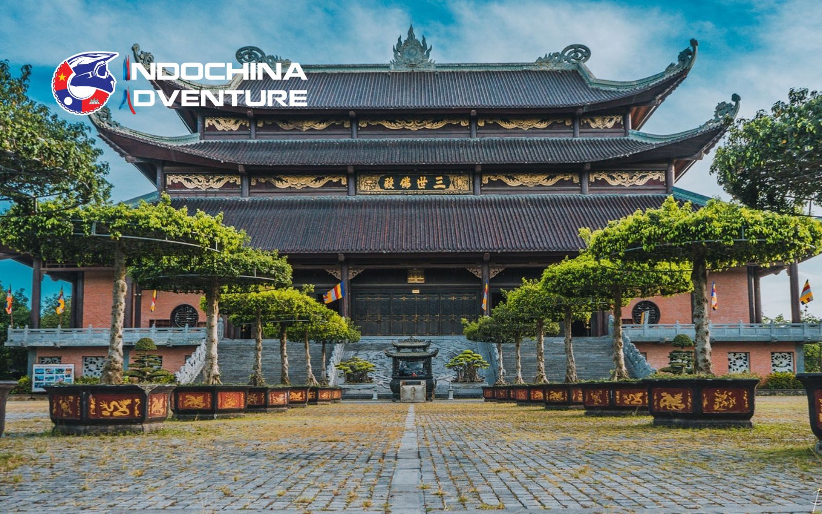 Admire towering statues and sacred halls in Vietnam’s largest pagoda