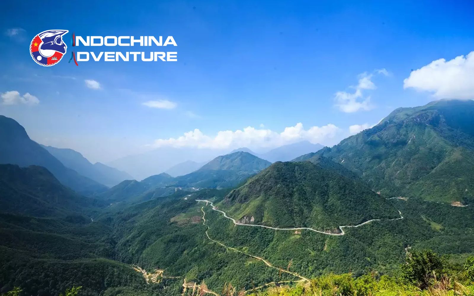 O Quy Ho Pass delivers breathtaking views and thrilling mountain roads