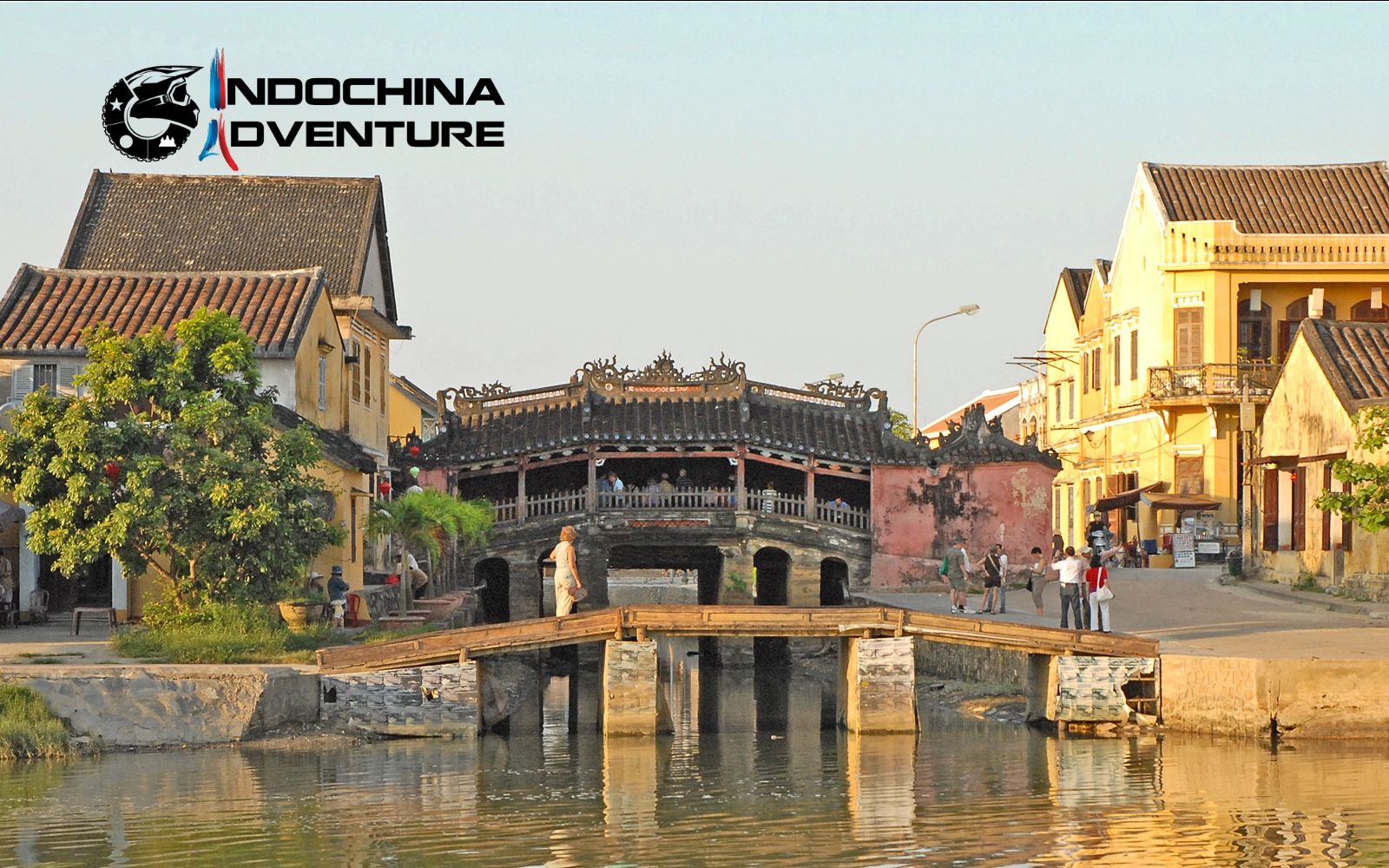 Experience the timeless beauty of Hoi An’s iconic bridge
