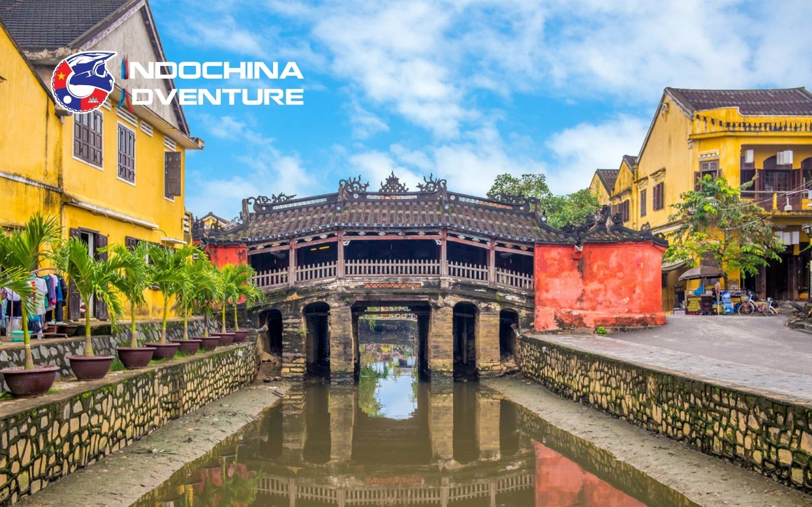 Explore Hoi An Ancient Town in April Light
