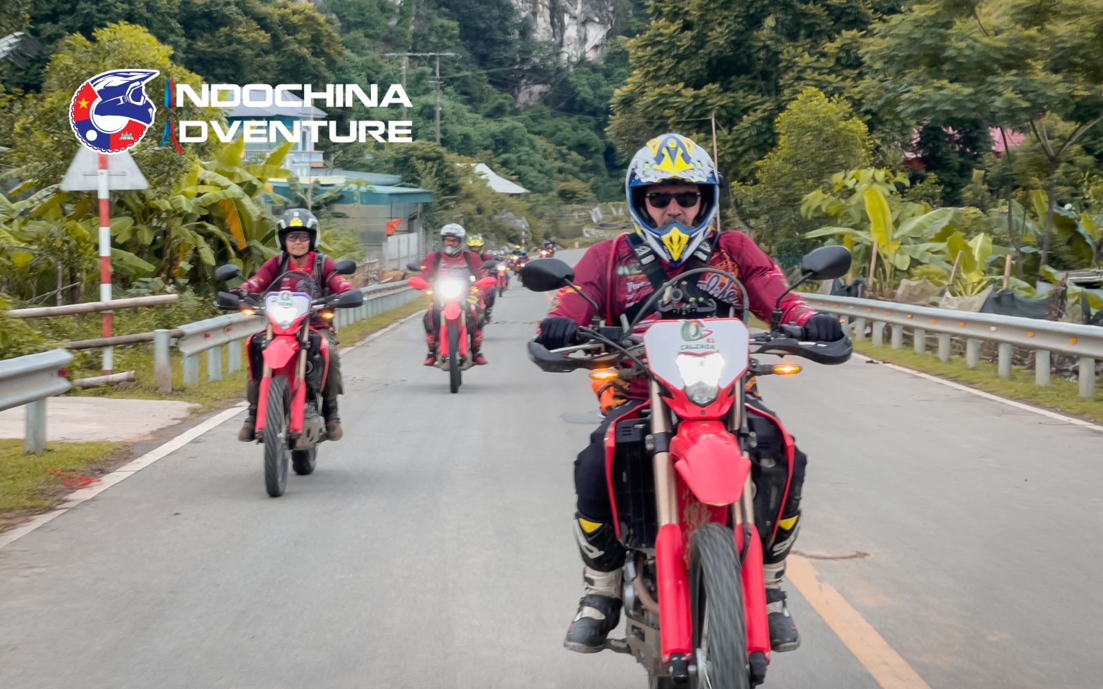 Enjoying a relaxed motorcycle adventure tour through Hoi An’s countryside and rice fields