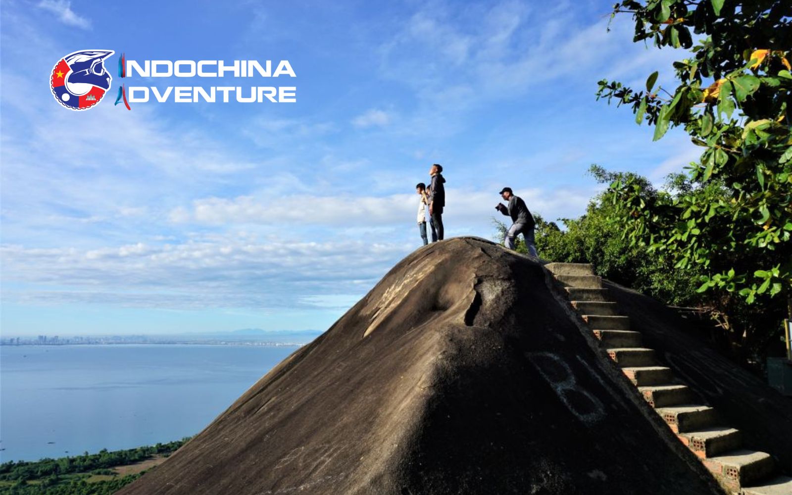 Dramatic cliffside setting at one of best coffee shops in Hai Van Pass