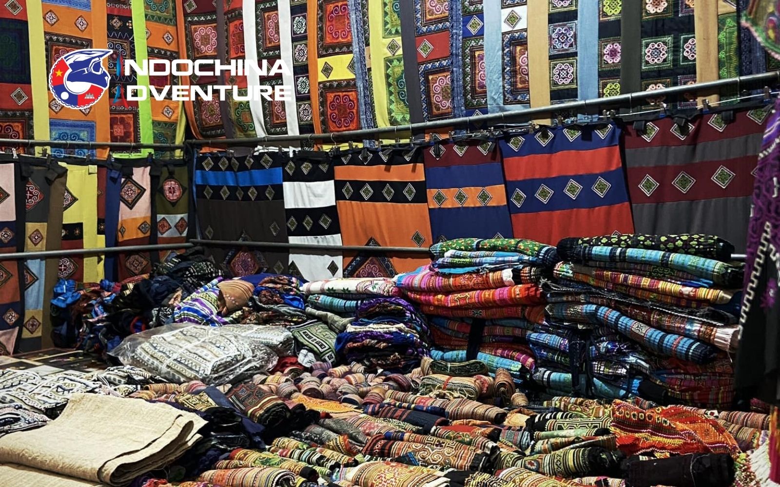 Hunting for intricate hand-woven hemp textiles at the Dong Van Sunday market Hunting for intricate hand-woven hemp textiles at the Dong Van Sunday market